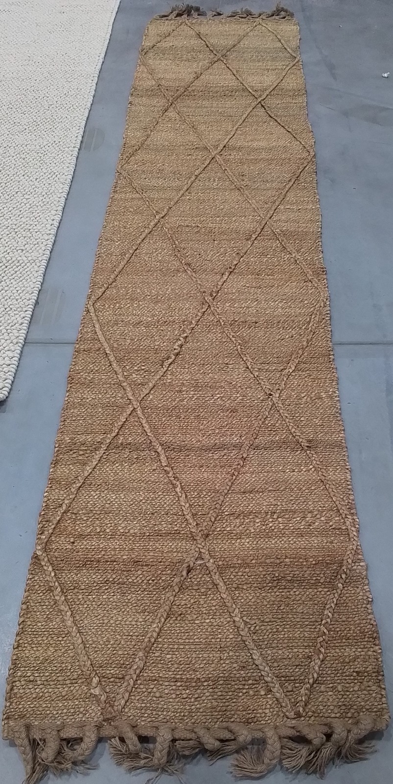 NATURAL 2′-3″ x 10′-0″ Back Stain Rug, Reduced Price 3172810299 NF107B-210