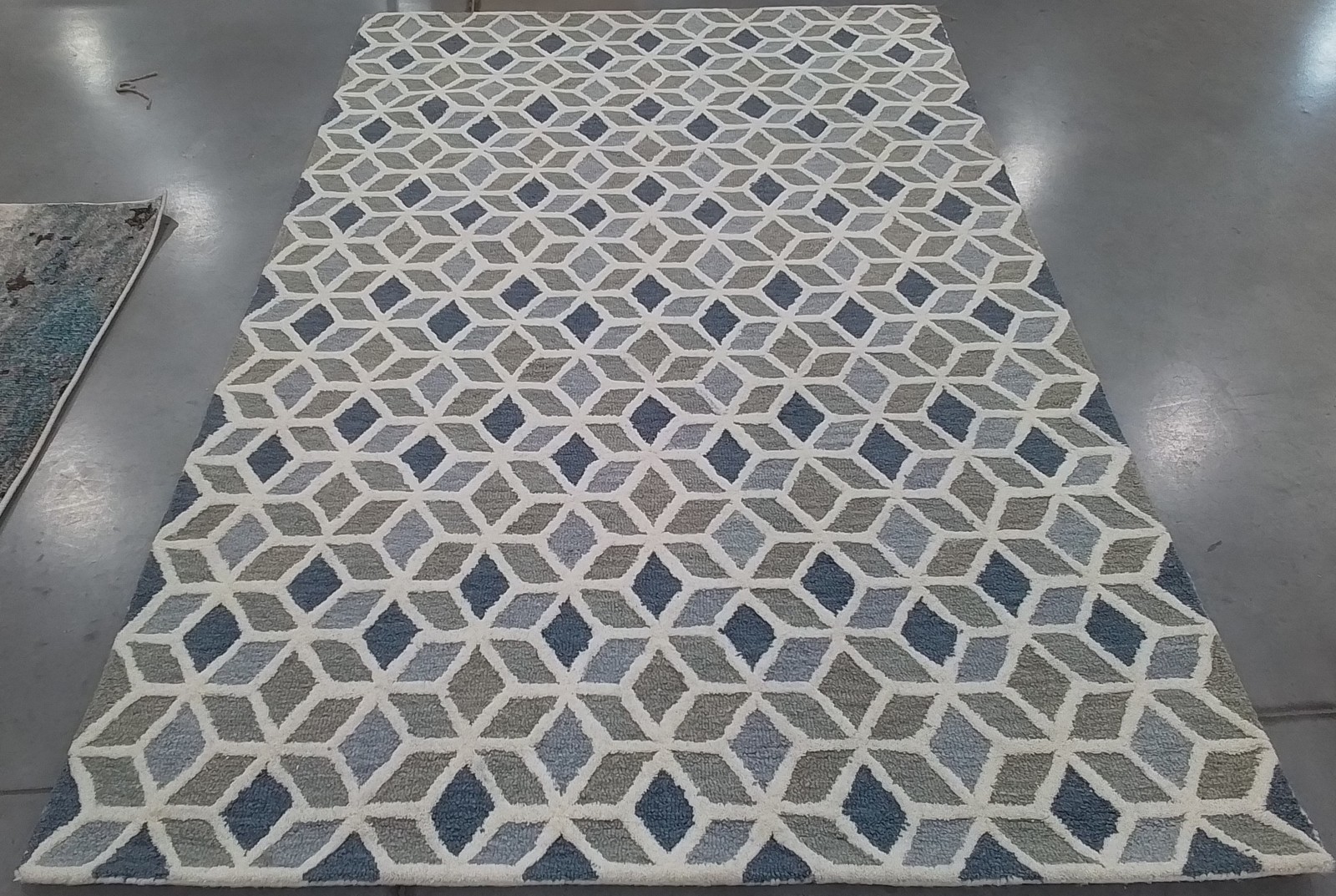 IVORY / BLUE 5′-0″ x 8′-0″ Hole in Rug, Reduced Price 1172805230 EBN656A-5
