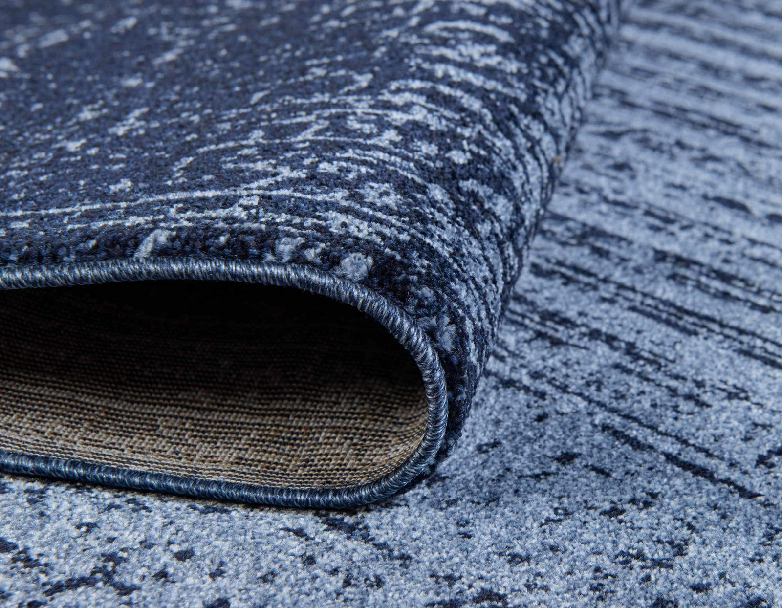 Del Mar Collection Area Rug – Jennifer (6′ 1″ x 9′ Rectangle, Blue/ Navy Blue)