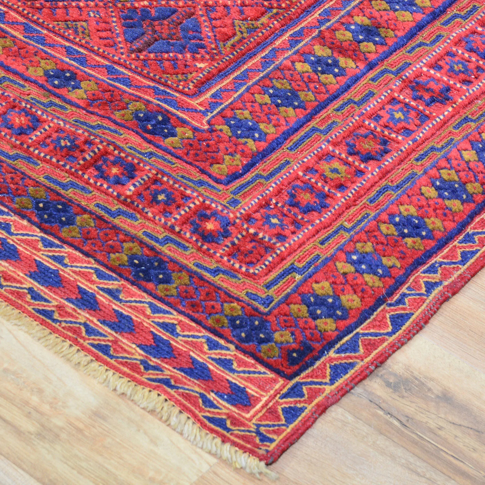 Fine Hand-Knotted And Hand-Woven Afghan Tribal Wool Rug (Size 4.8 X 6.0) Cwral-8