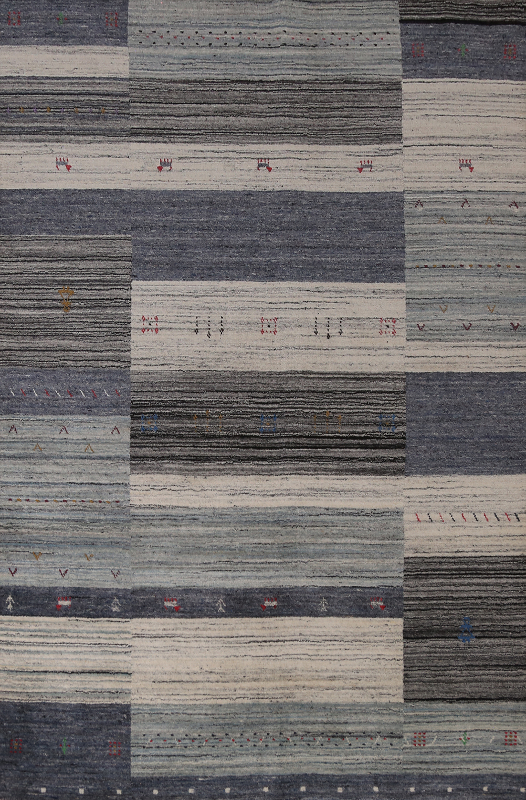 Soft and Plush Grey Gabbeh Hand-knotted Wool Rug 5×8 ft.