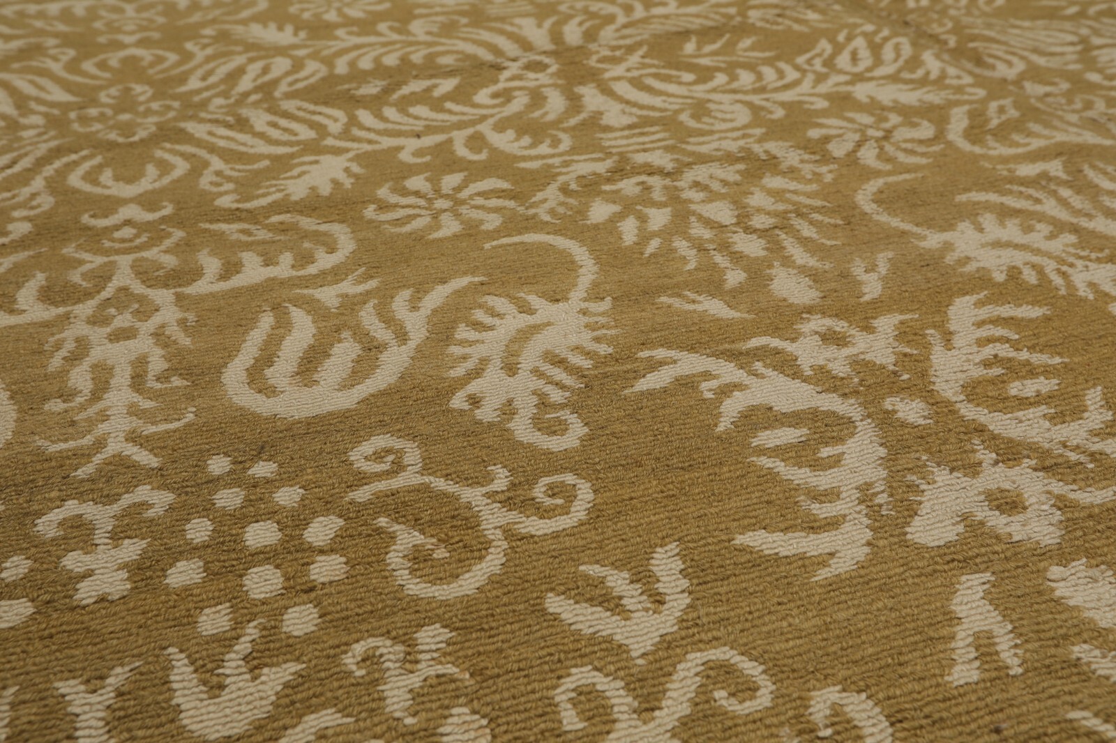 Lapchi 5’11” x 8’10″ Hand Knotted Wool & Silk Loop Pile Fandago Tibetan Area Rug