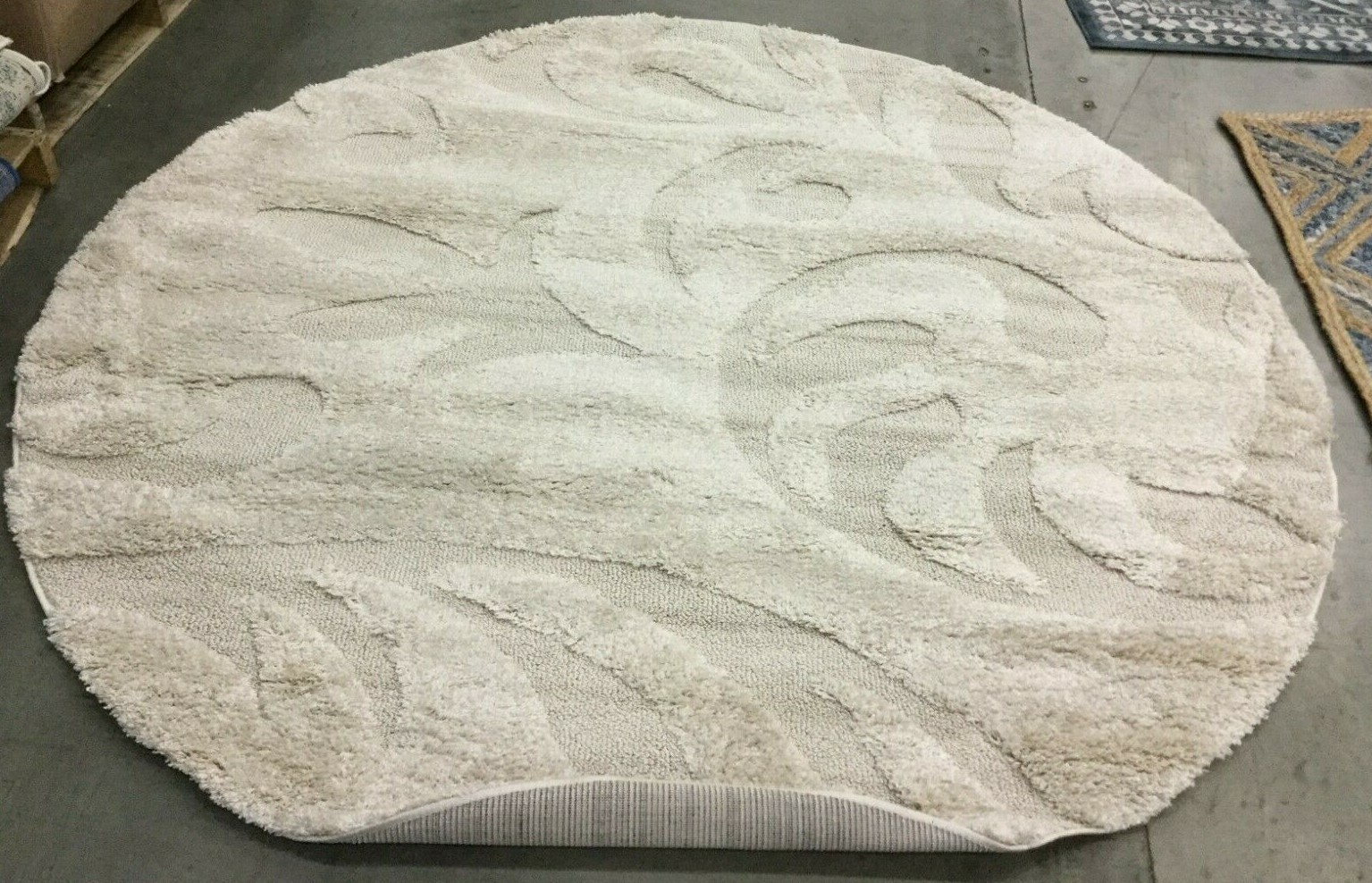 CREME 6′-7″ X 6′-7″ Round Back Stain Rug, Reduced Price 1172632656 SG468-1111-7R