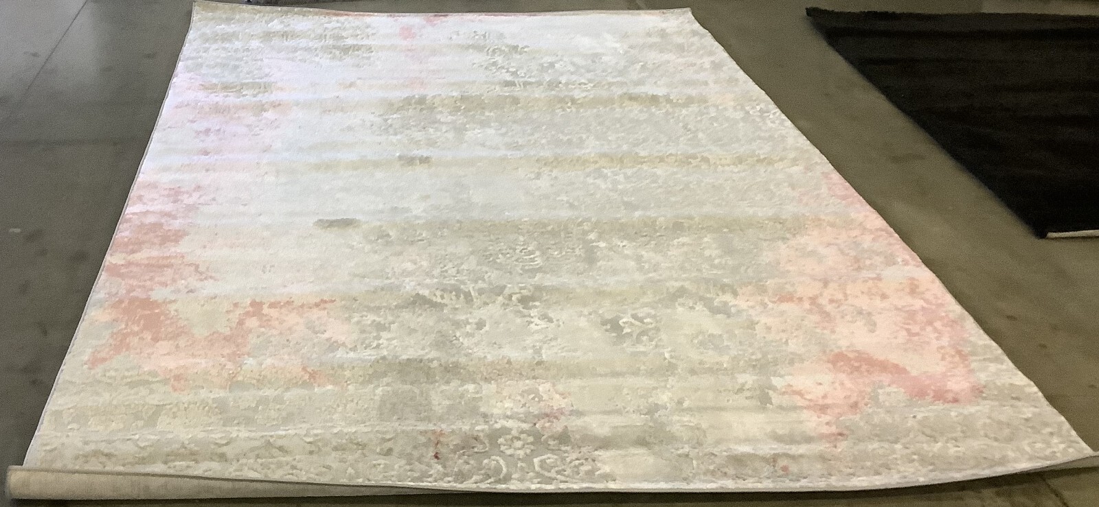 LIGHT GREY / PINK 6′-0″ x 9′-0″ Flaw in Rug, Reduced Price 1172676891 MDW573G-6