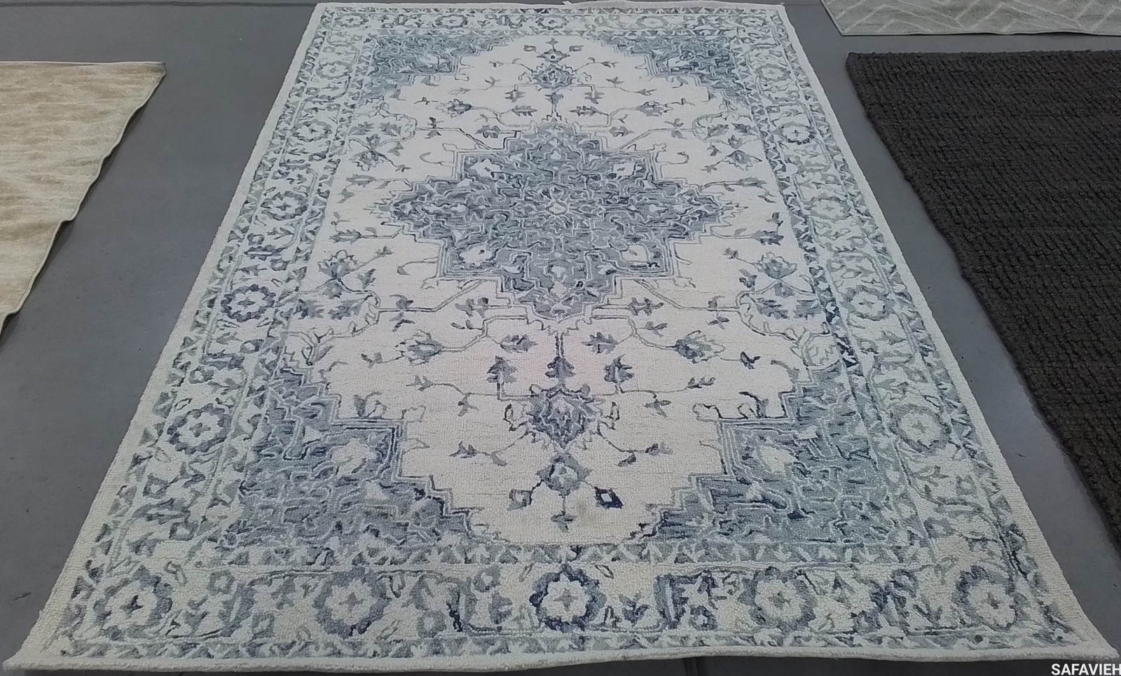 BLUE / IVORY 6′-0″ x 9′-0″ Flaw in Rug, Reduced Price 1172804367 MET874M-6