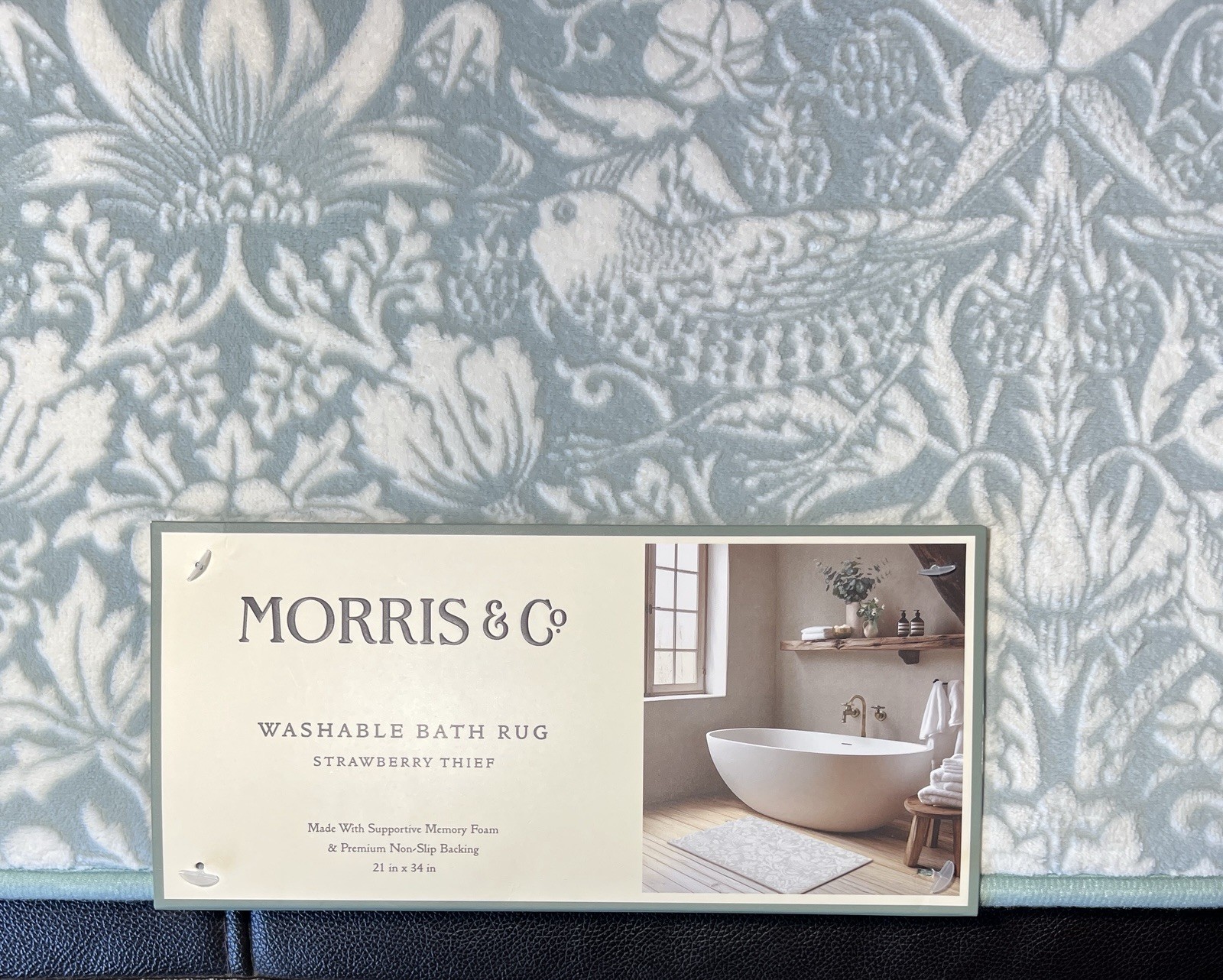 MORRIS CO. BATH RUG MEMORY FOAM STRAWBERRY THIEF Turquoise 34” SPA COTTAGE NEW!