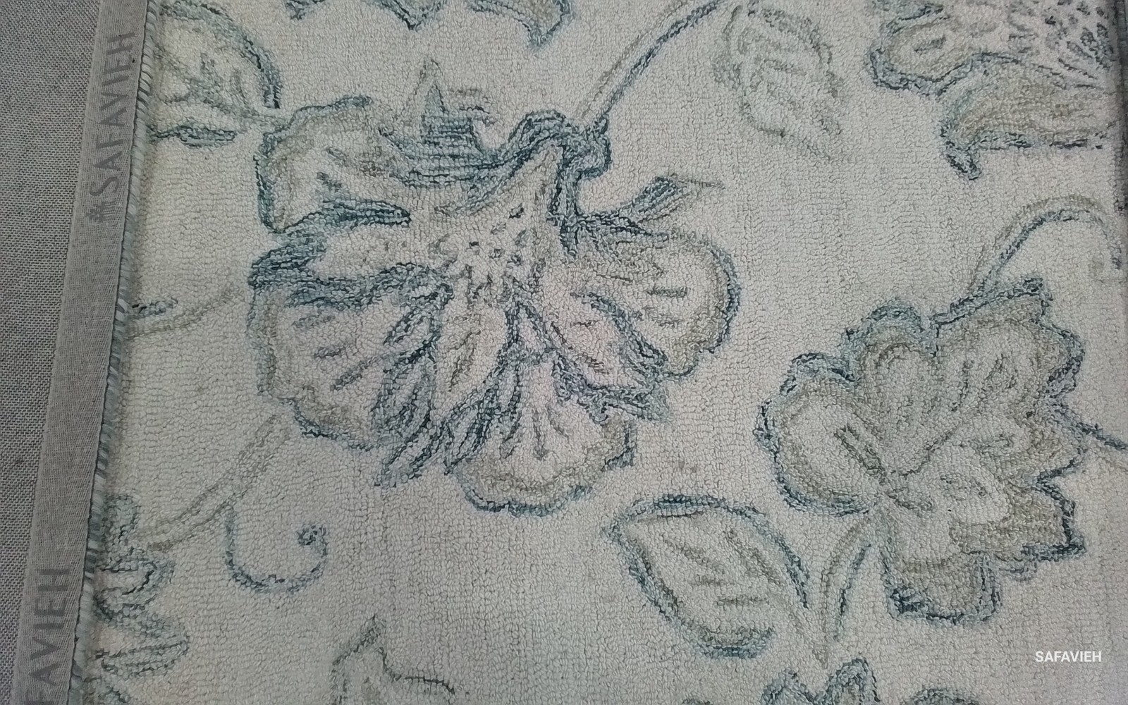 IVORY / BLUE 5′-0″ x 8′-0″ Back Stain Rug, Reduced Price 1172805728 MLP477A-5