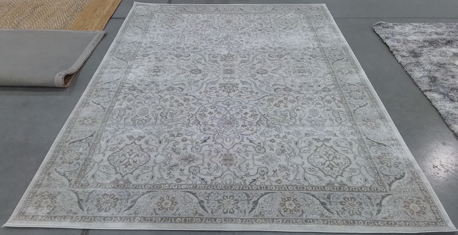 CREAM / BEIGE 6′-7″ x 9′-0″ Back Stain Rug, Reduced Price 1172800478 ISA912A-7