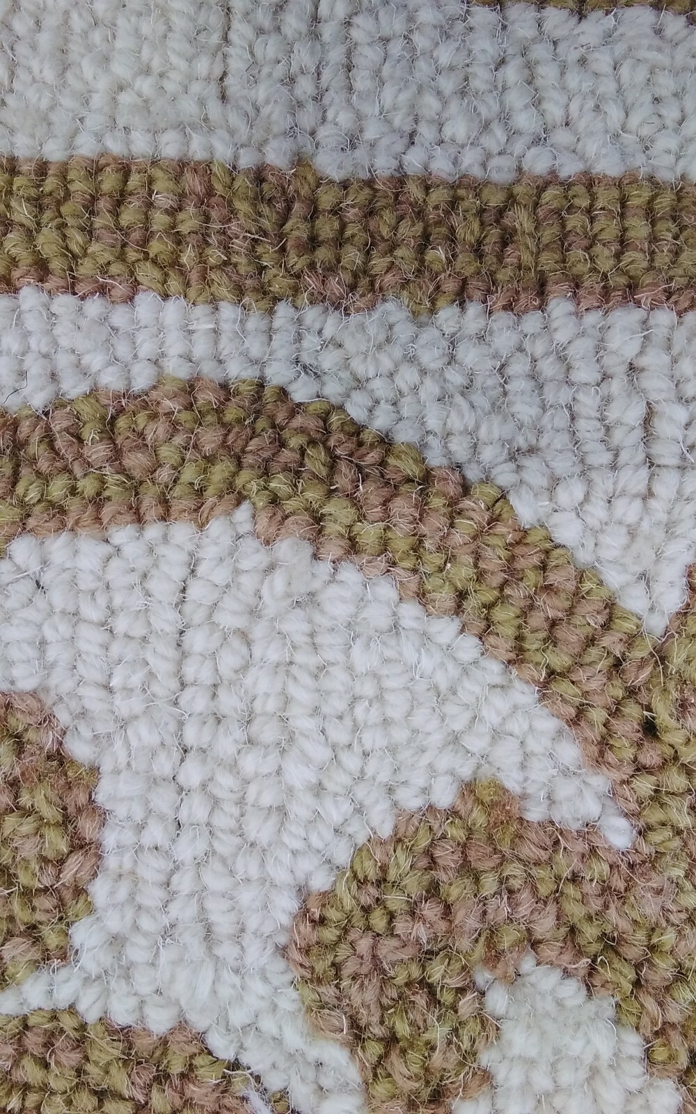 IVORY / GOLD 8′-9″ X 11′-9″ Back Stain Rug, Reduced Price 1172709384 HK11P-9