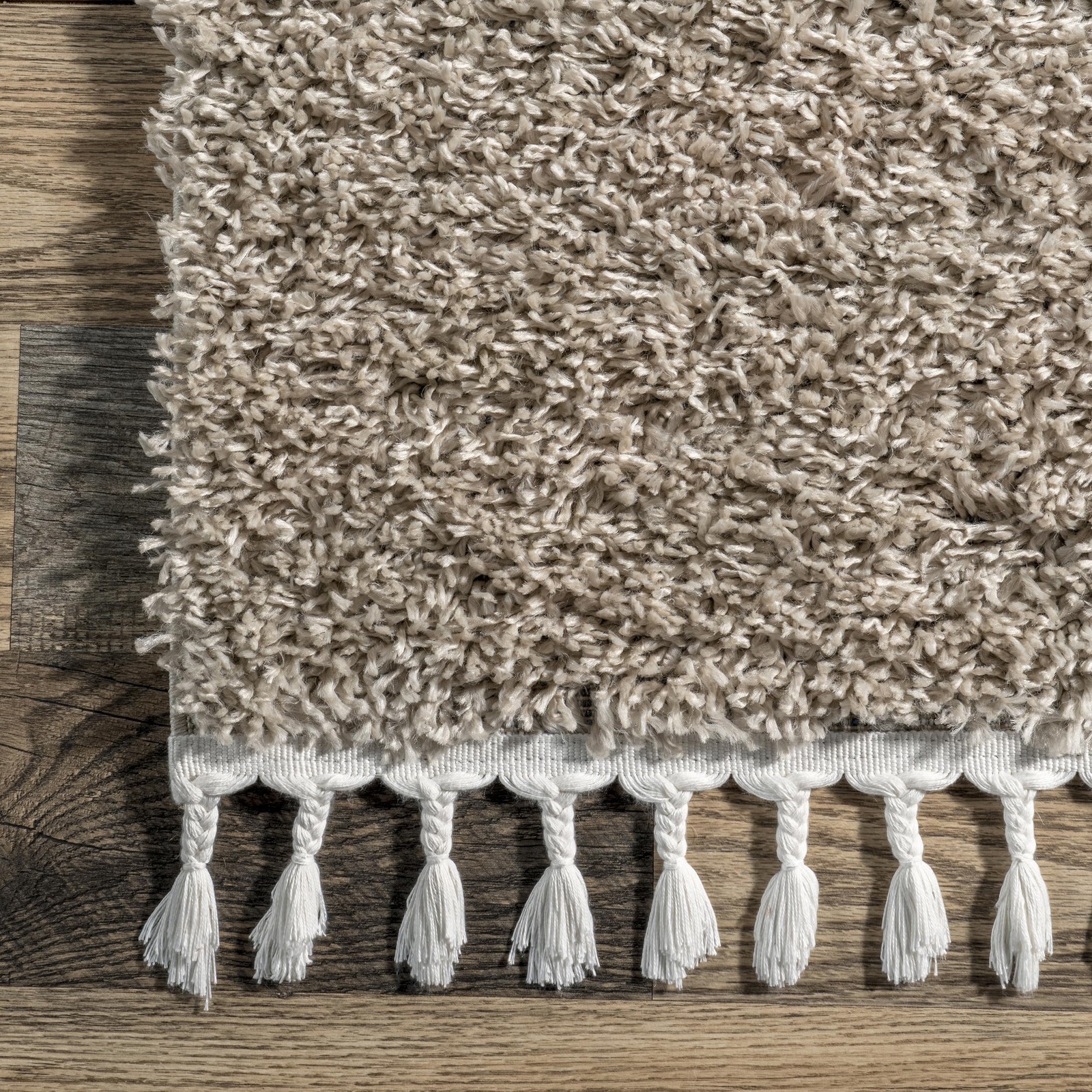 Nuloom Neva Beige/Ivory 4 X 6 Modern Shag Tasseled Soft And Cozy High Traffic