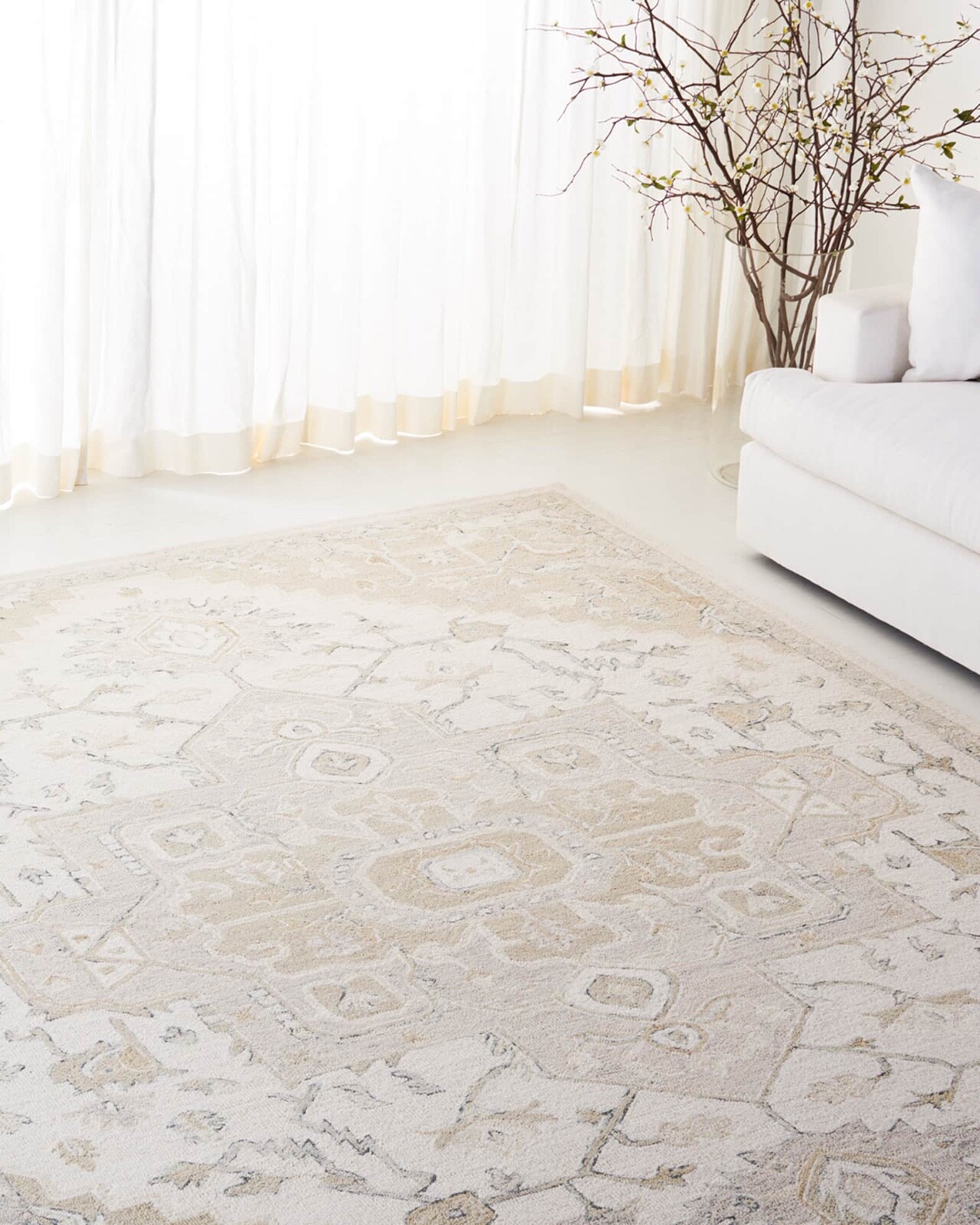 HORCHOW Ralph Lauren Floral Medallion Oriental Beige Neutral Wool Area Rug Percy