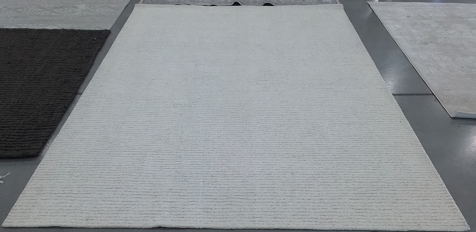 IVORY / BEIGE 8′-0″ x 10′-0″ Back Stain Rug, Reduced Price 1172782510 ABT468E-8