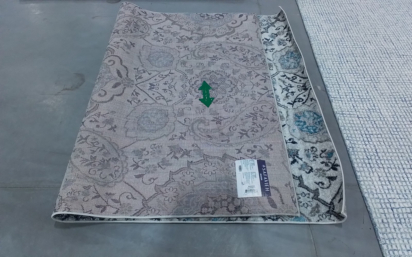 CREAM / LT GREY 5′-3″ x 7′-6″ Back Stain Rug, Reduced Price 3172810106 MAD600C-5