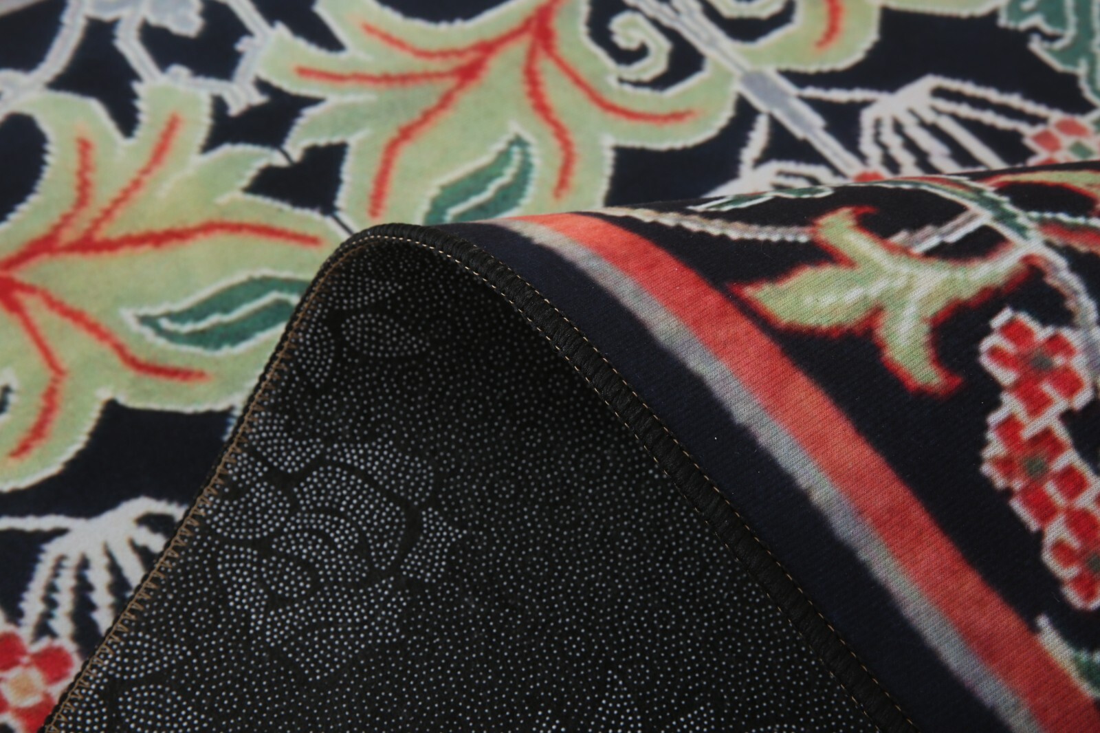 William Morris Black Machine Washable Rug Built-in Padding (Multiple Sizes)
