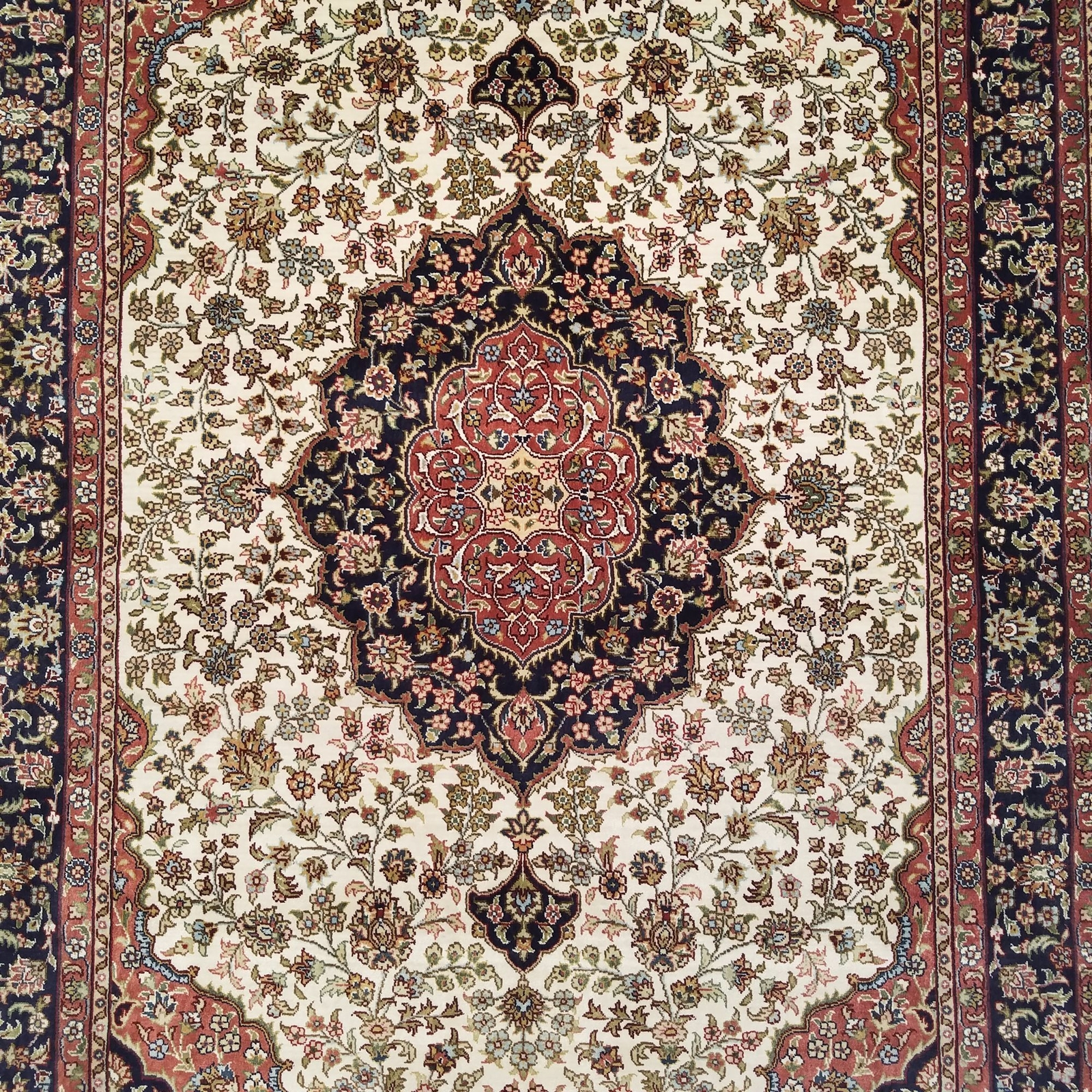 3’0″ x 5’0″ Silk Chinese Hereke Rug