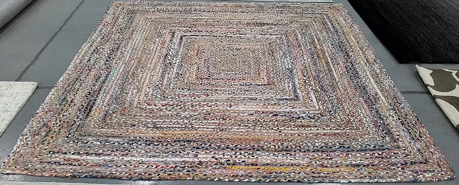 BEIGE / MULTI 8′-0″ x 8′-0″ Back Stain Rug, Reduced Price 1172792191 CAP202B-8SQ