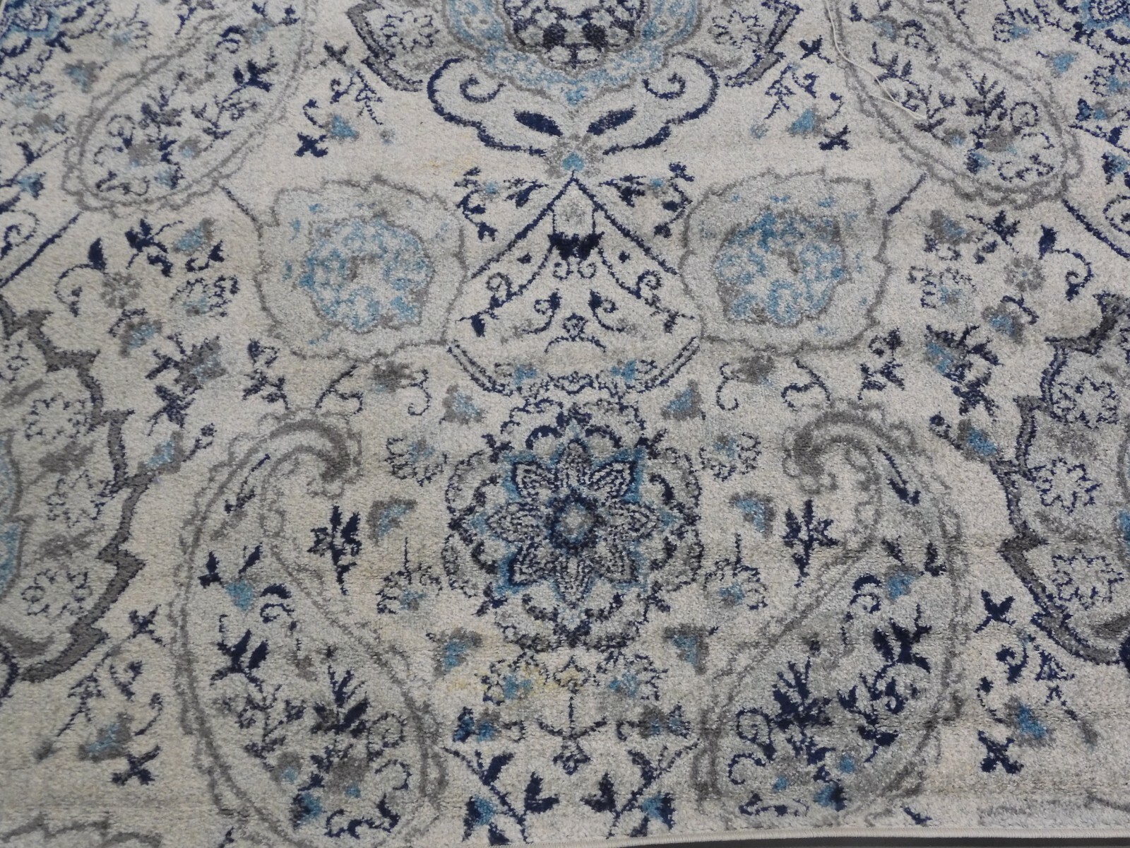 CREAM / GREY 5′-1″ X 7′-6″ Loose Threads Rug, Reduced Price 1172621993 MAD600C-5