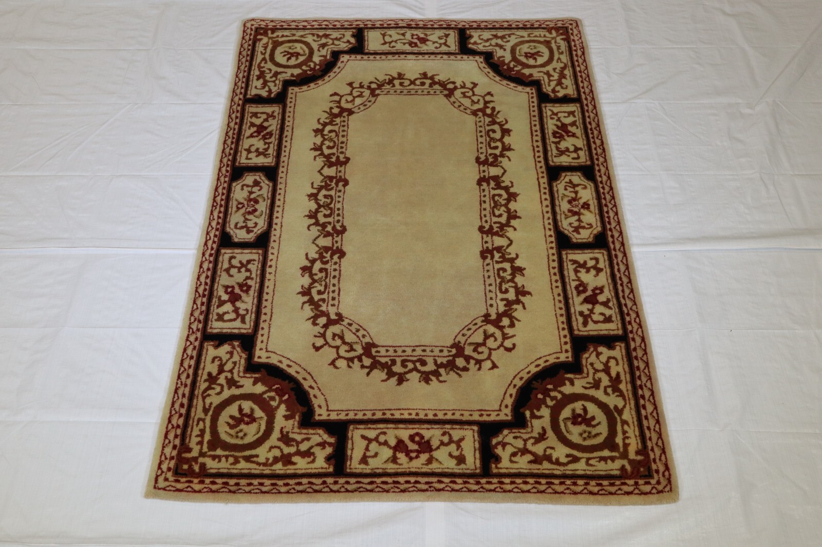 4’0″ x 6’0″ ft. Colorful Indian Hand Tufted Wool Traditional Area Rug