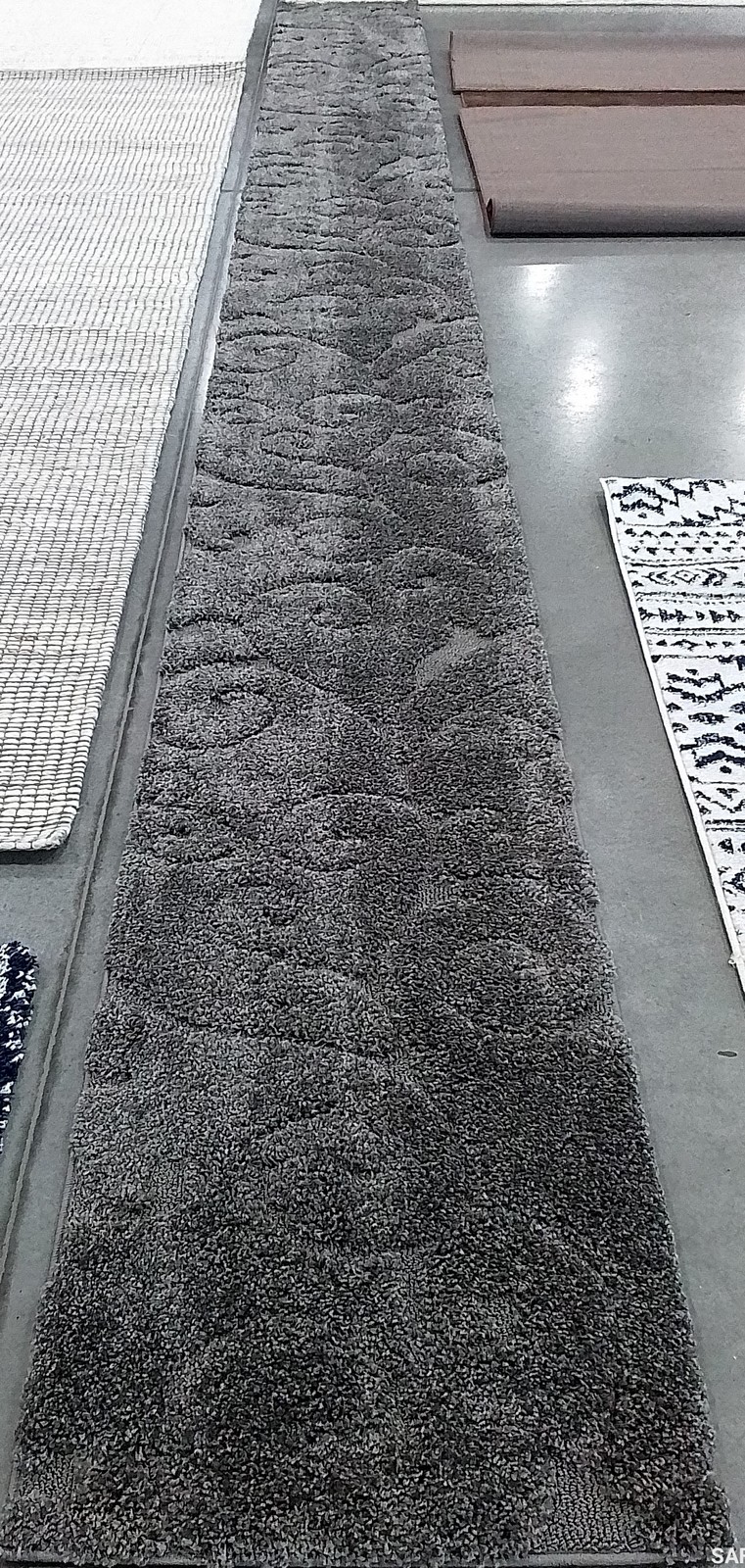 GREY 2′-3″ x 21′-0″ Flaw in Rug, Reduced Price 1172786606 SG455-8013-221