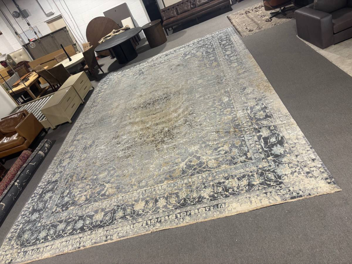Restoration Hardware PALAIS WOOL & SILK RUG