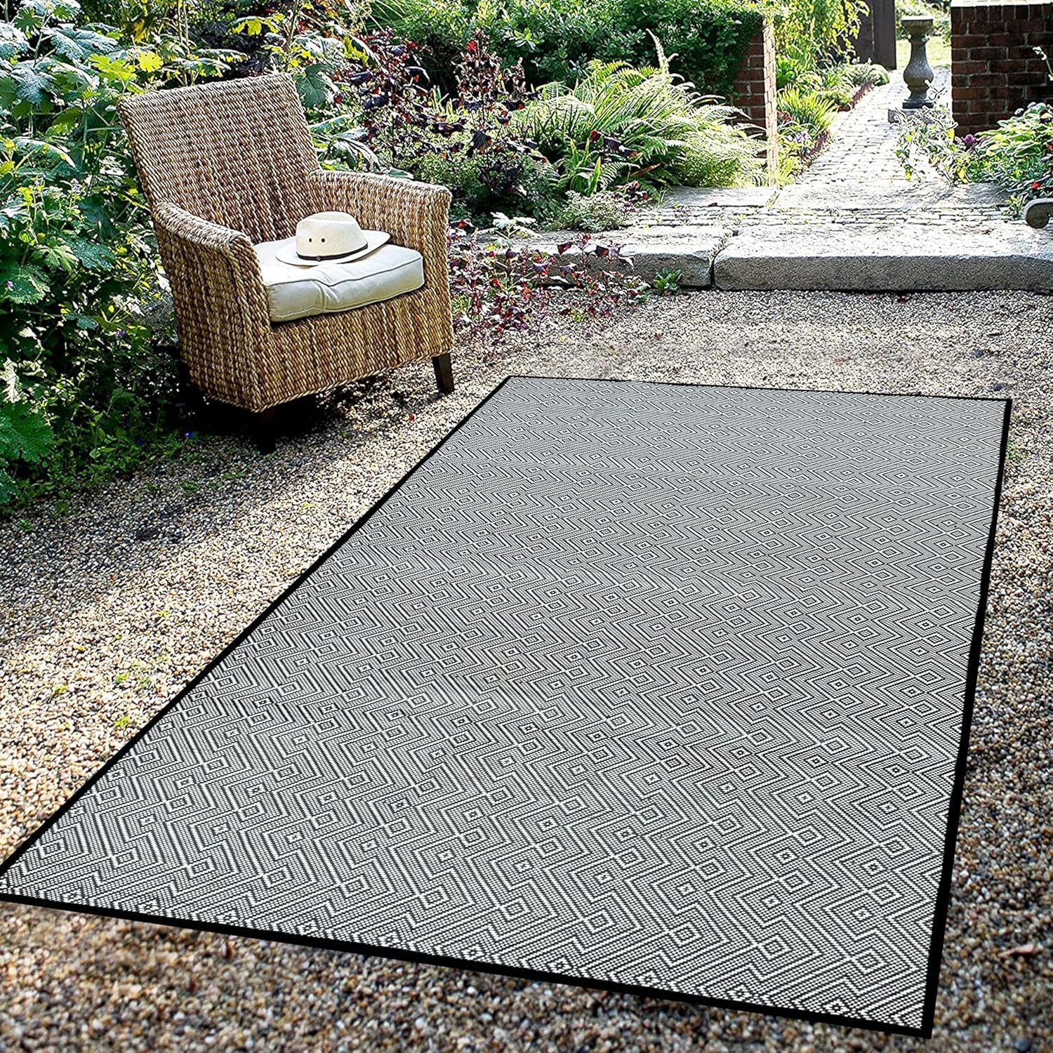 Outdoor Patio Rug Weatherproof Indoor and Outdoor Use Ideal for Garden Camping