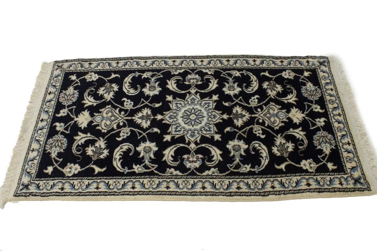 2’4X4’6 ft Handmade Nain Oriental Rug Vintage-Style Classic Floral Design Carpet