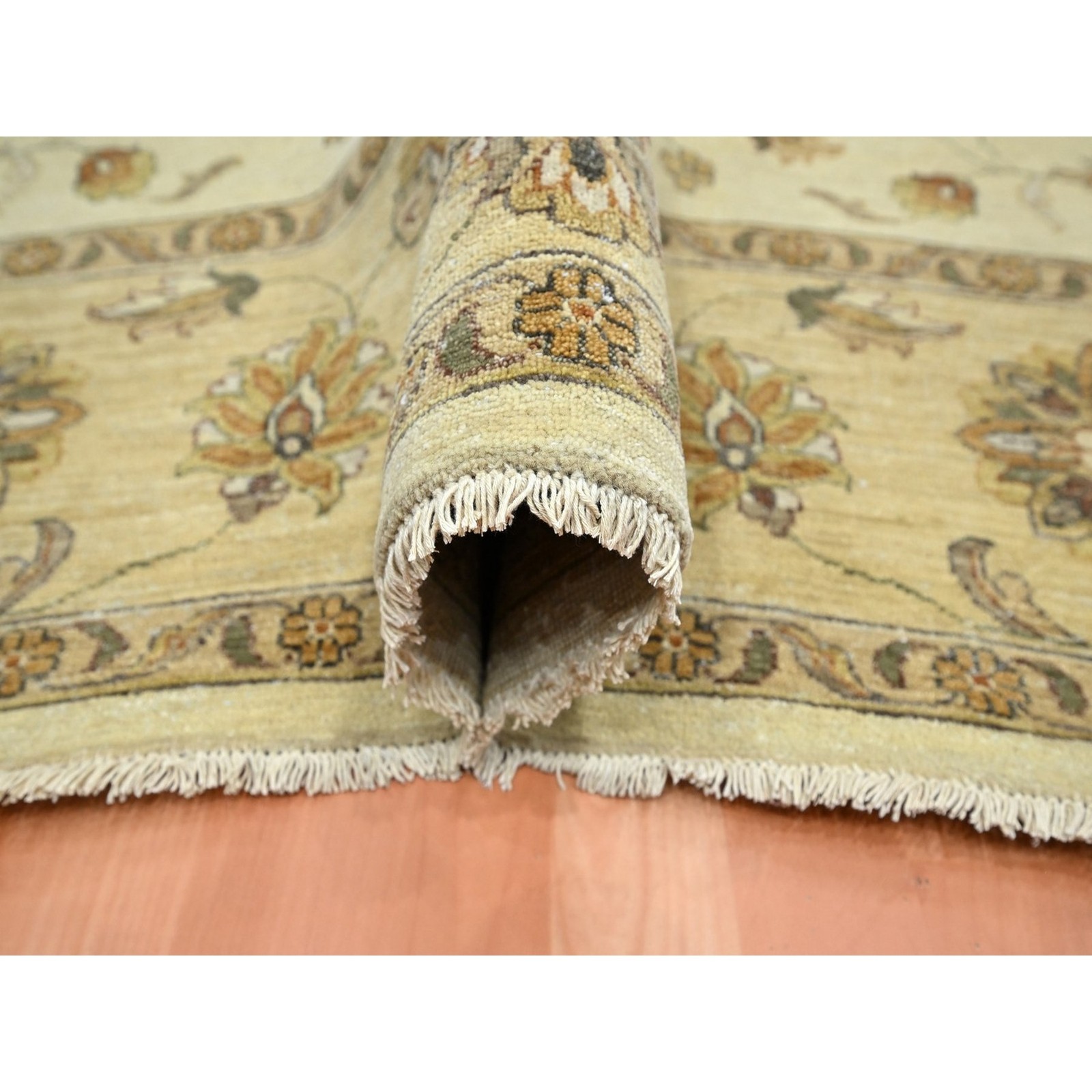 8’3″x11’6″ Ivory Hand Knotted Agra Ziegler Design Leaf Pattern Wool Rug R76378