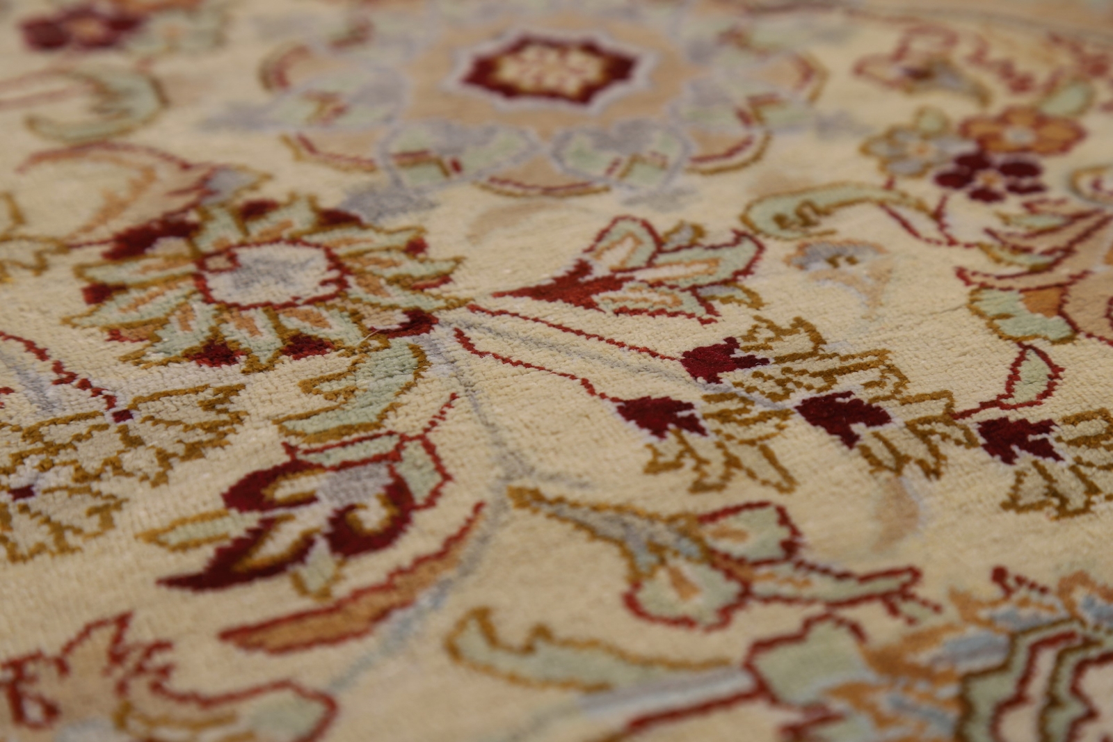 100% Silk Handmade Qquum Beige Traditional Floral Rug Area Carpet 4×6