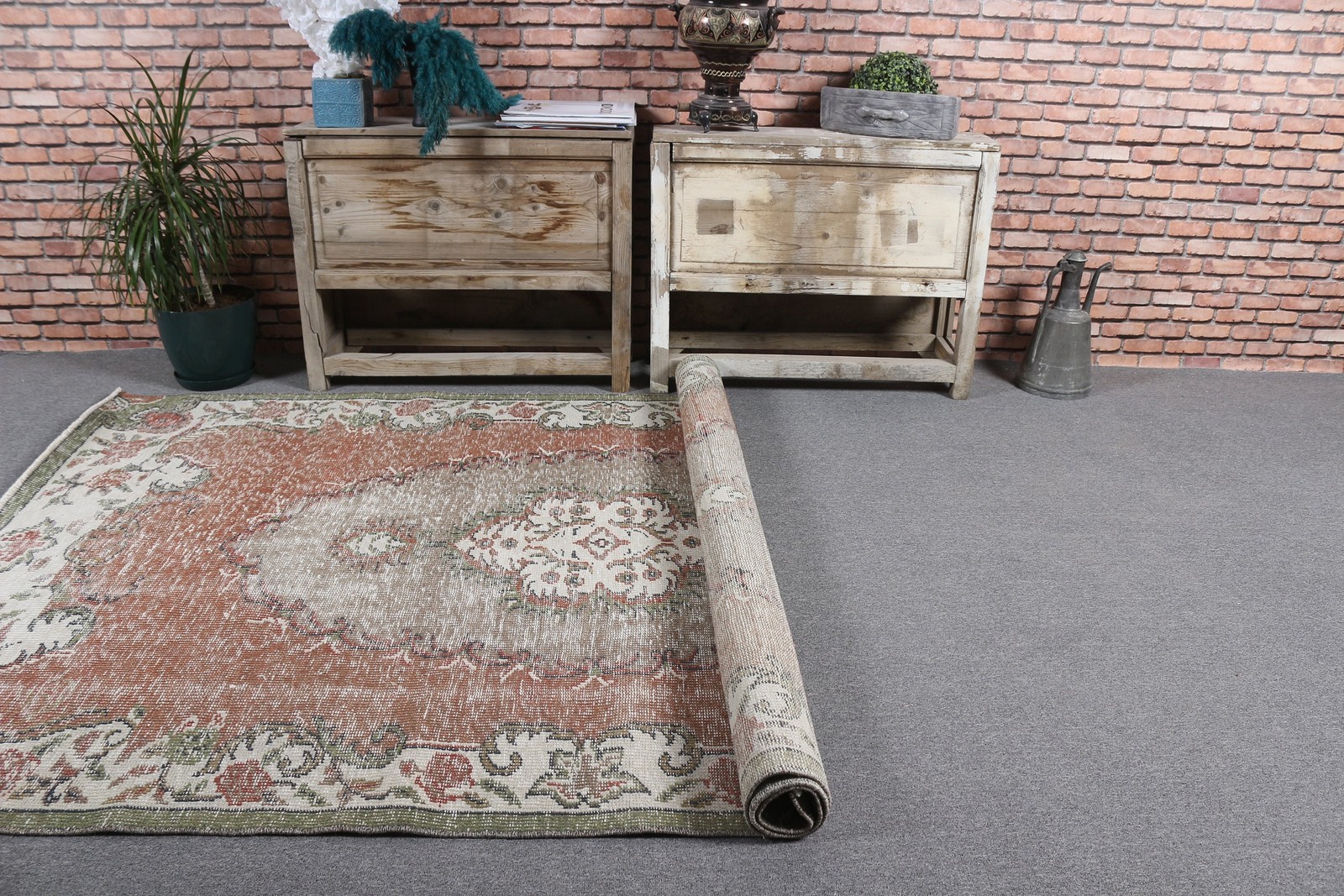 Turkish Vintage Rug 4,9×7,8 ft, Brown Area Floral Wool Rug