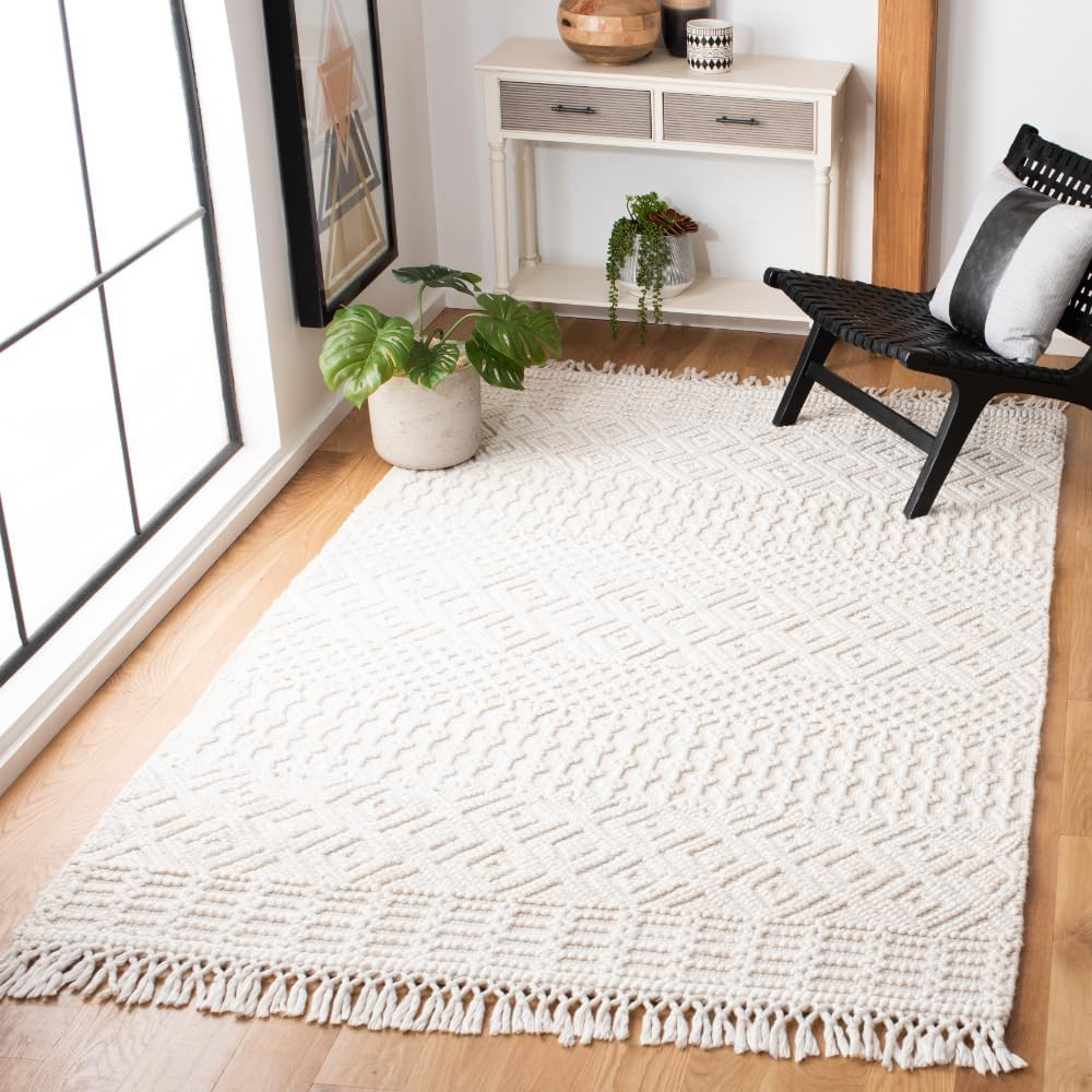 Handmade Boho Fringe Area Rug – 5′ x 8′, Ivory, Perfect for High Traffic Areas