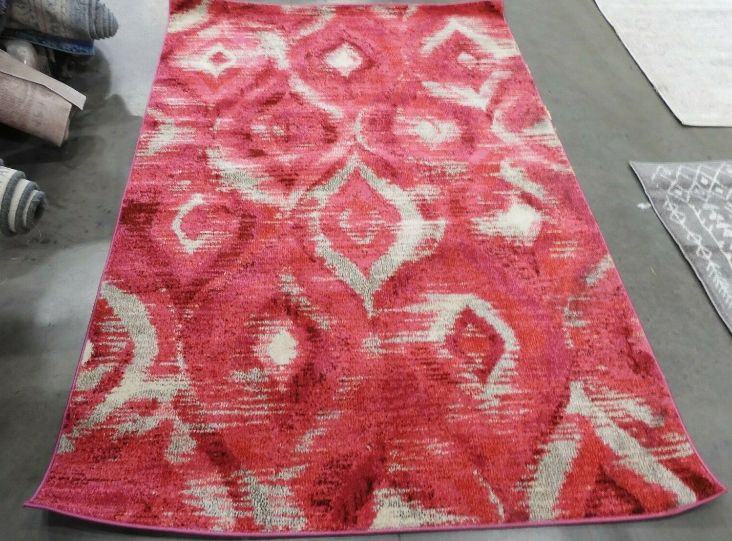 FUCHSIA 5′-1″ X 7′-7″ Back Stain Rug Reduced Price 1172603247 MNC242D-5