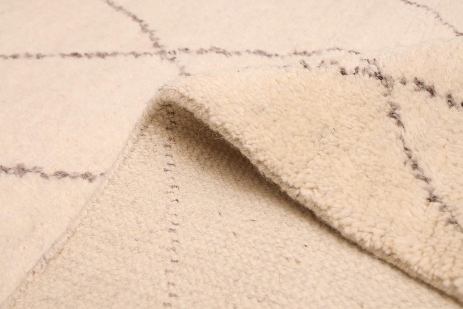 Traditional Cream Hand-knotted Oriental Carpet 5’2″ x 7’4″ Wool Area Rug