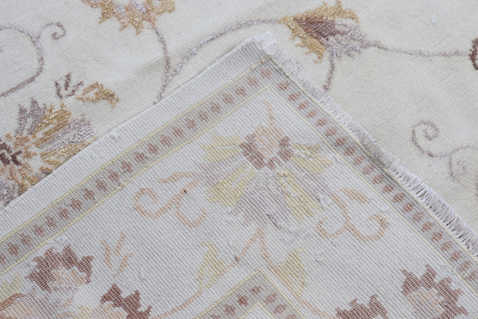 Turkish Large Rug 5,6×8 ft (170×243 cm), Vintage White Moroccan Rug