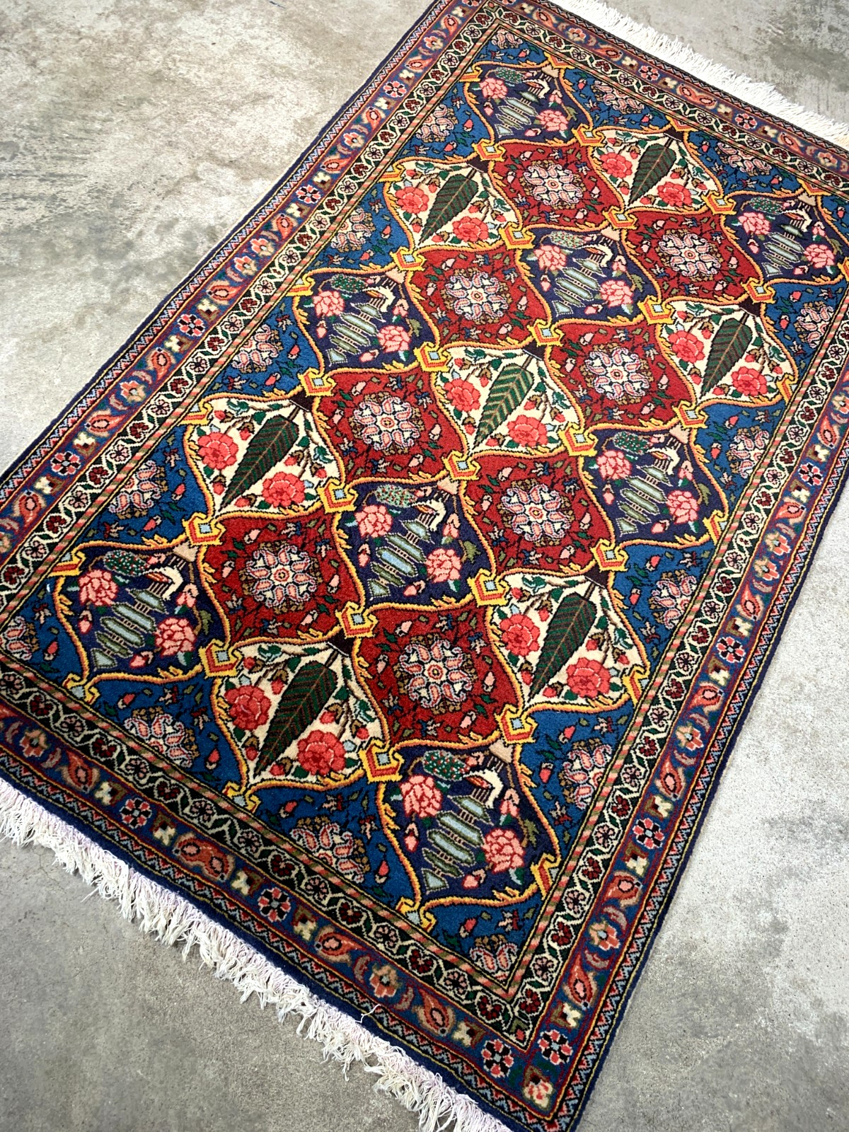3’3″x5’2” Hand-Knotted 100% Wool Pile Bakhtiarie Area Rug
