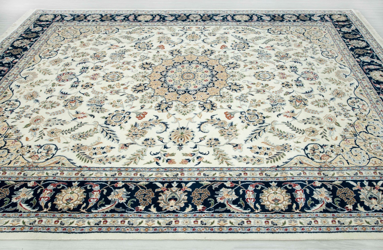 New Medallion Indo Persiann Nain Wool Silk Ivory Navy High Quality Handmade Rug