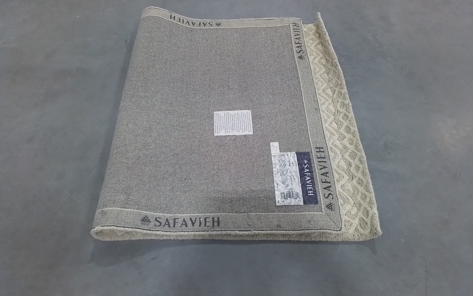 GREY / IVORY 3′-0″ x 5′-0″ Back Stain Rug, Reduced Price 3172810465 BLM114F-3