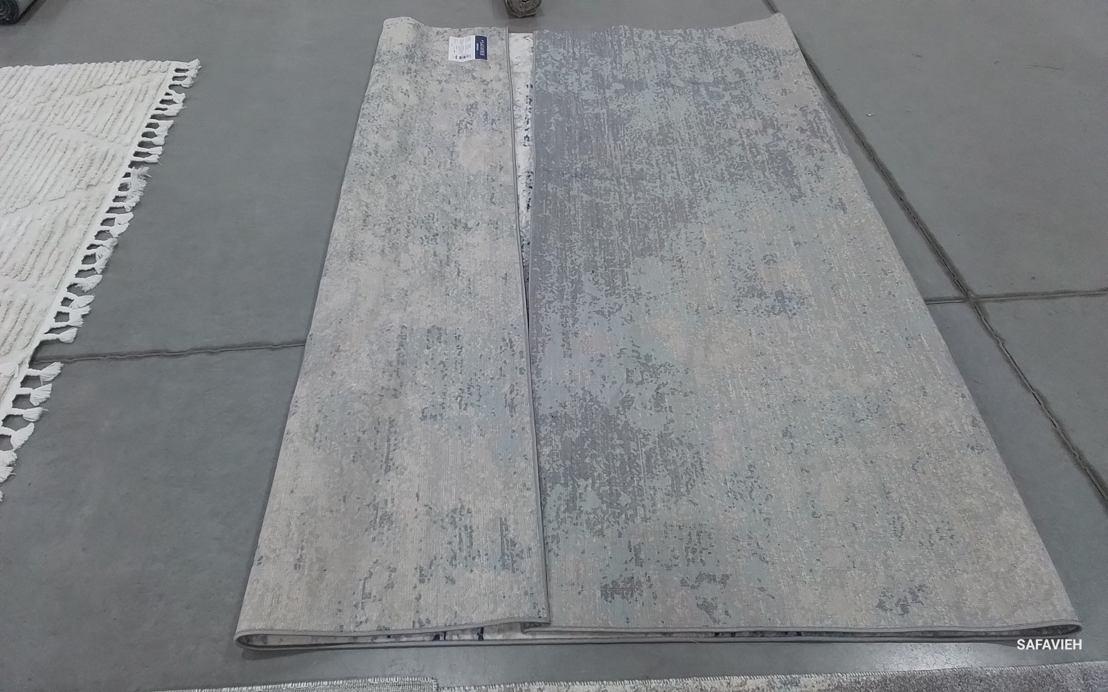 LIGHT GREY / BLUE 8′-0″ x 10′-0″ Flaw in Rug, Reduced Price 1172783587 BNT822F-8