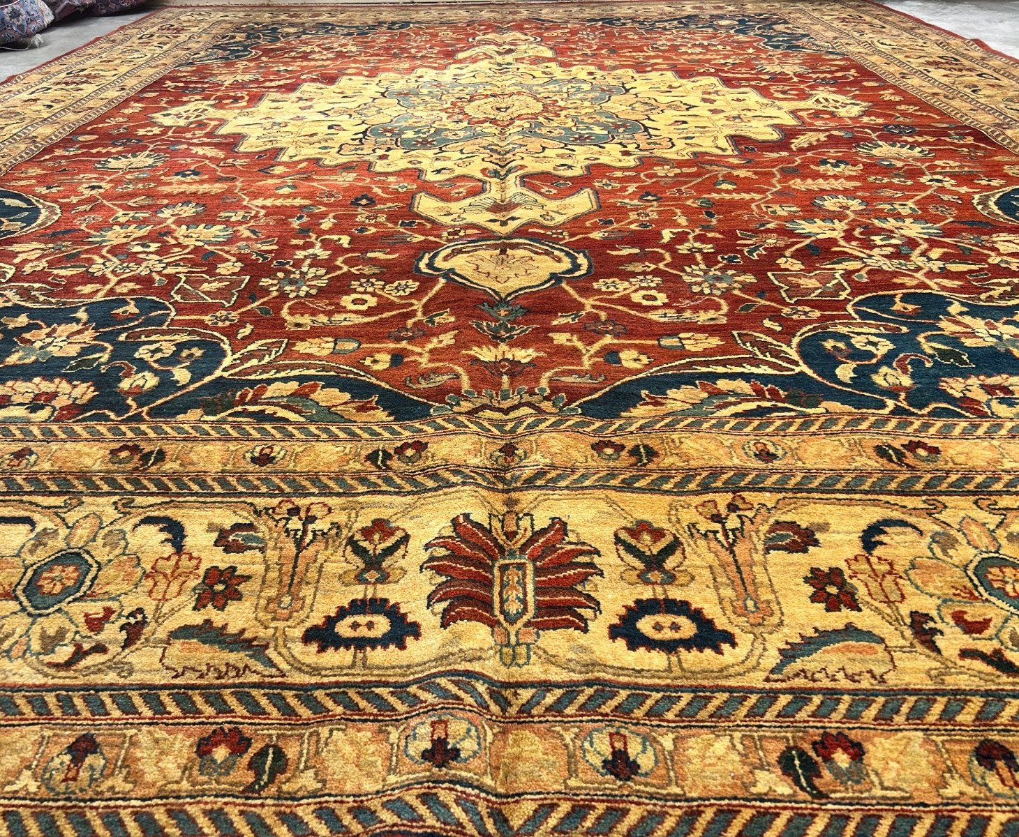 11’11″x15’5″ Hand-Knotted 100% Wool Pile Herize Area Rug – Carpet