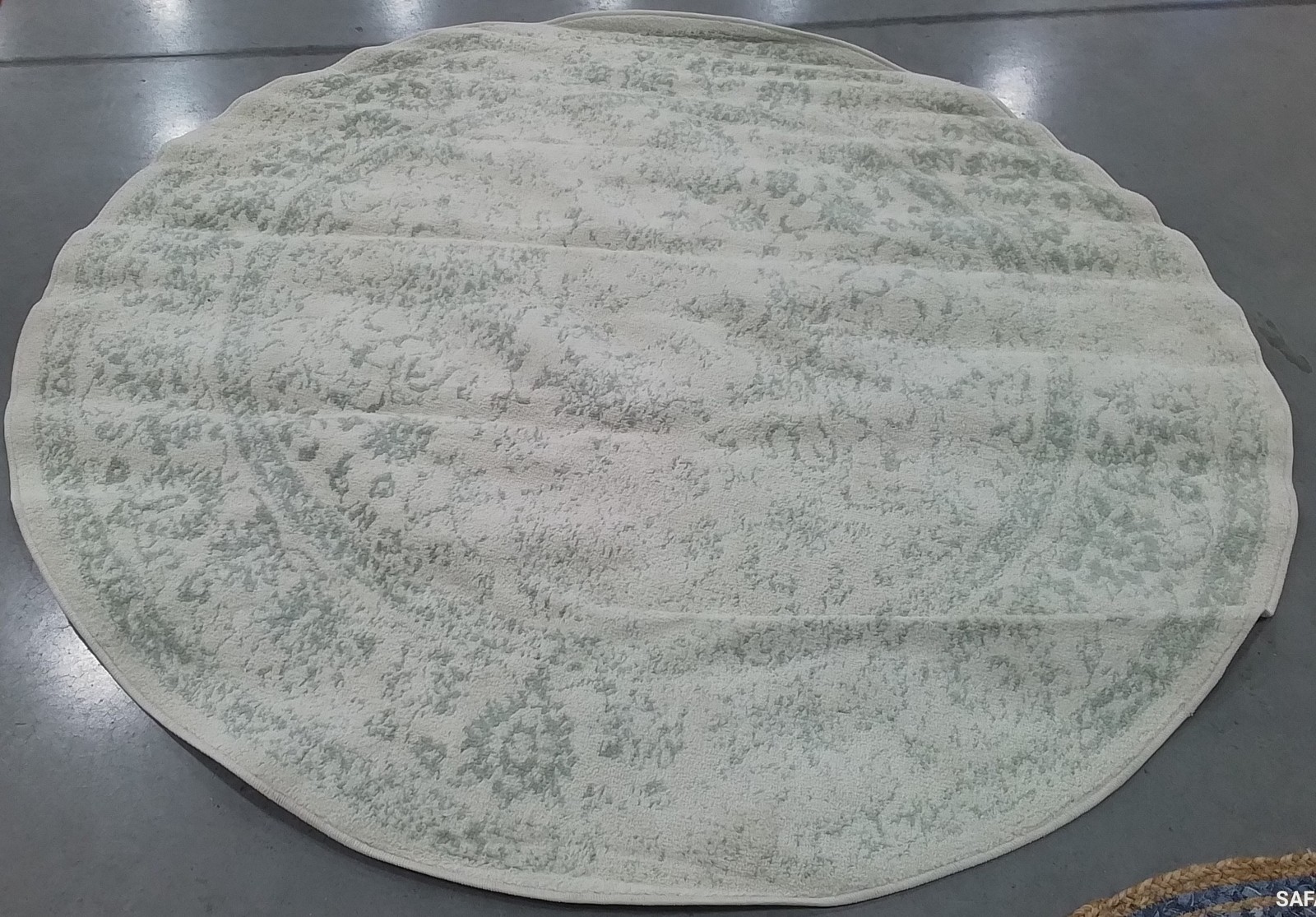 IVORY / SAGE 6′-0″ x 6′-0″ Flaw in Rug, Reduced Price 1172791776 ADR109V-6R