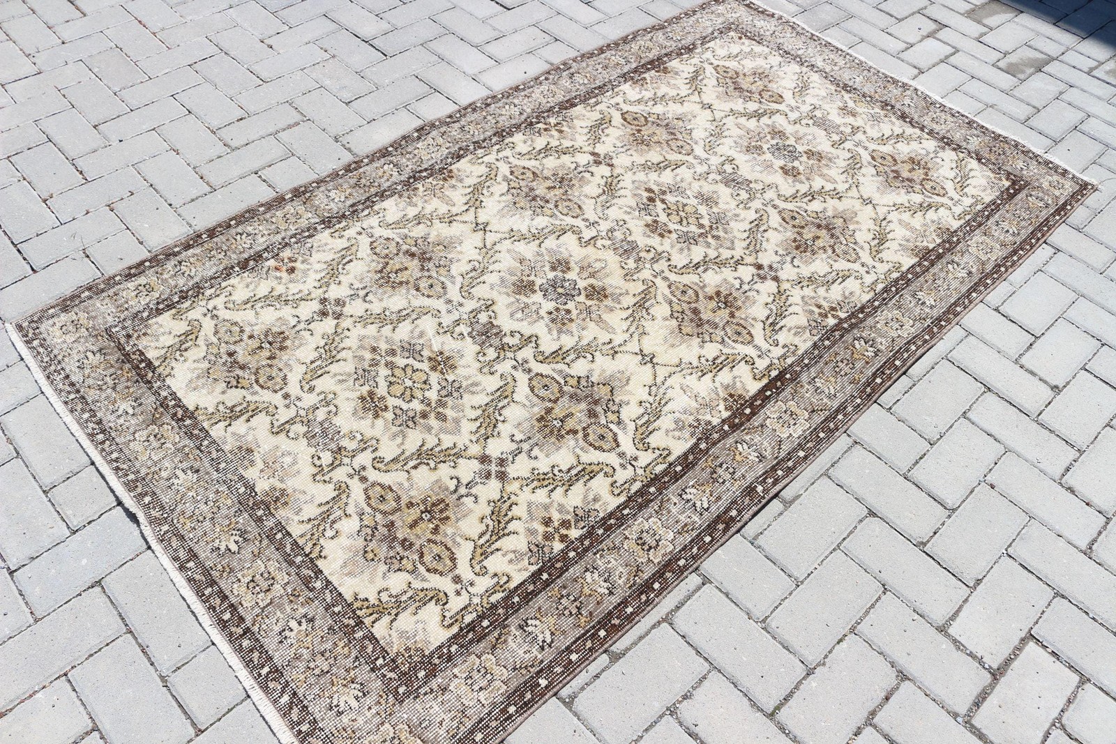 Turkish Area Rug 3,8×6,9 ft (116×209 cm), Brown Striped Vintage Rug
