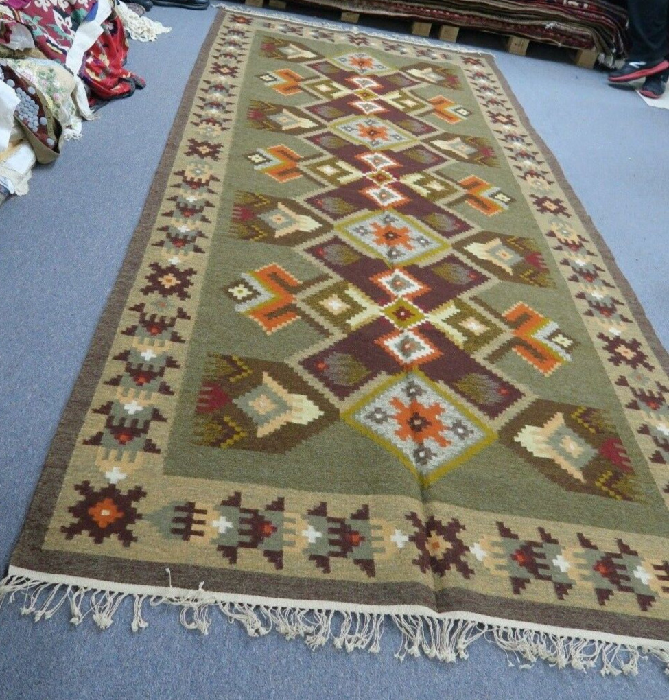 Vintage but New Ethnic Russian Hand Woven Wool Kilim Long Rug 5’2 x 11’4 weaving