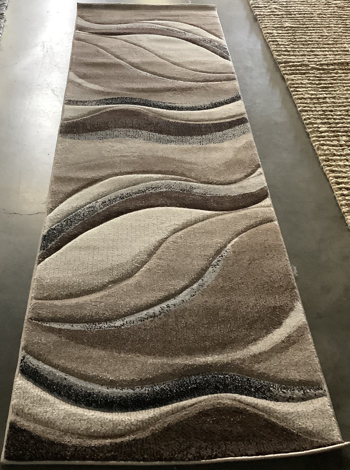 BROWN / IVORY 2′-3″ x 8′-0″ Flaw in Rug, Reduced Price 1172677489 HLW718P-28
