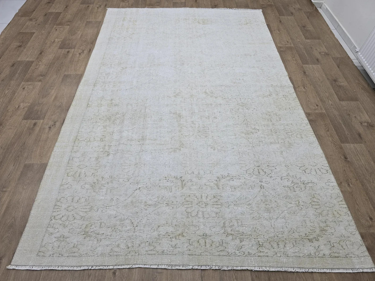 Neutral Vintage Rug 6×10 – Large Cream Muted Turkish Oushak Rug For Living Room