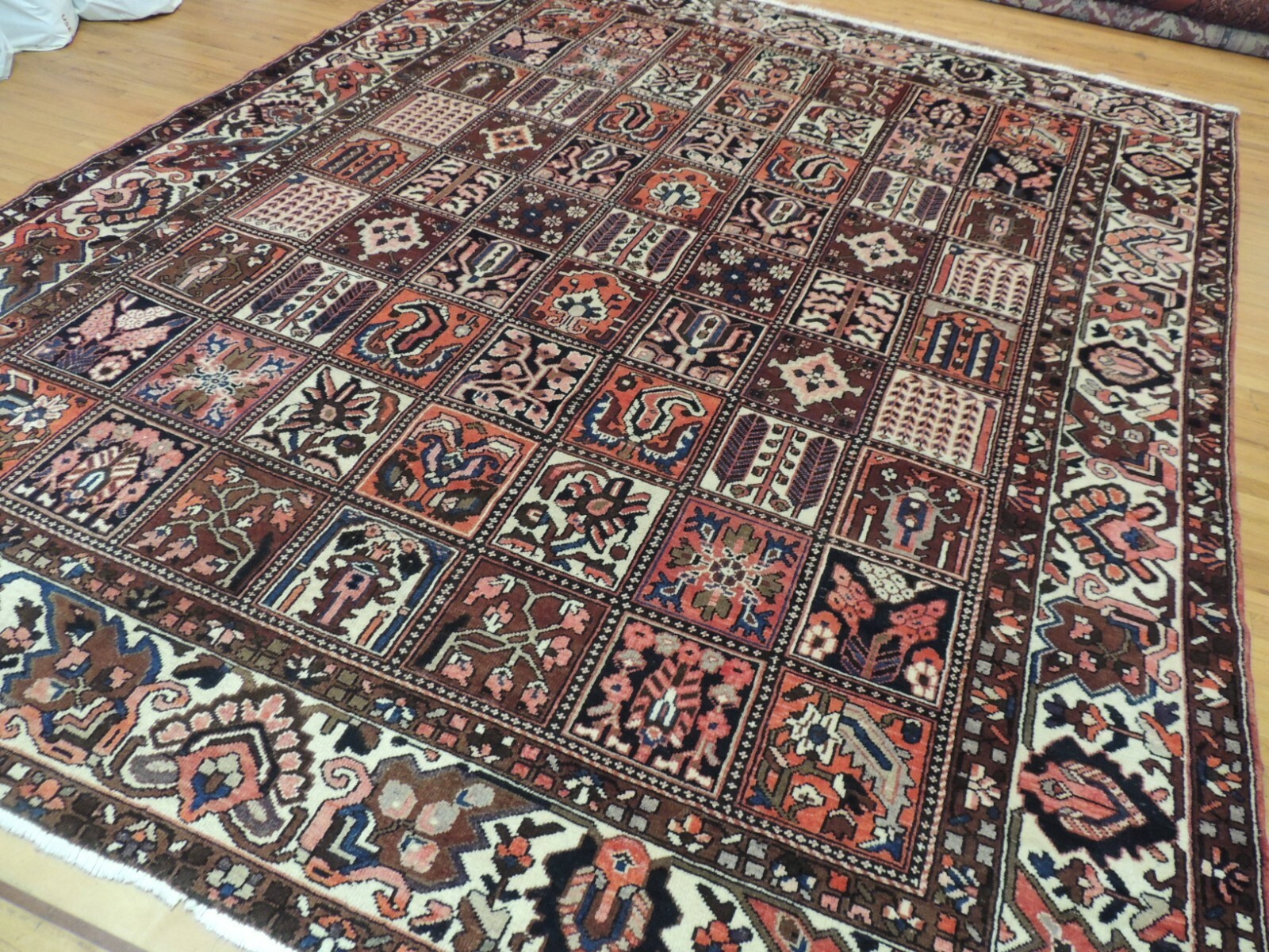 10×12 9×12 10×14 Bakhtiari Garden box Oriental Area Rug Rust Orange Brown Pink