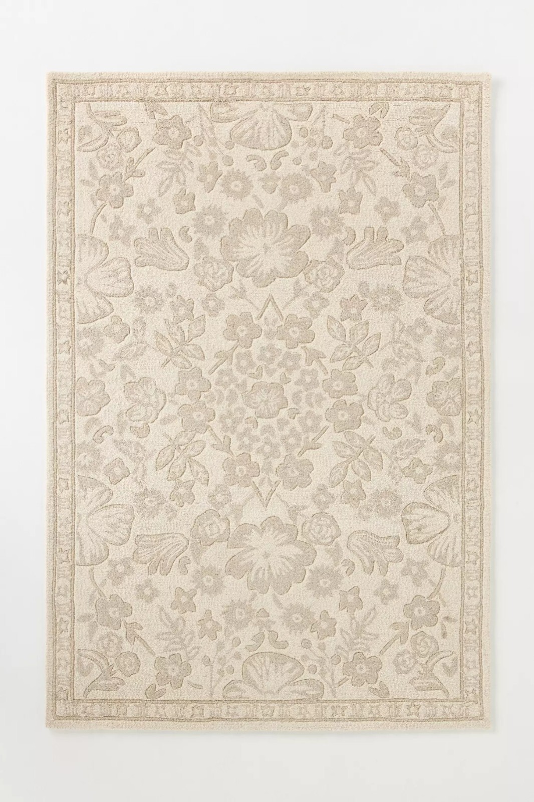 Luxurious Hand-Tufted Wool Rug | Ivory Floral Pattern | Classic Home Decor