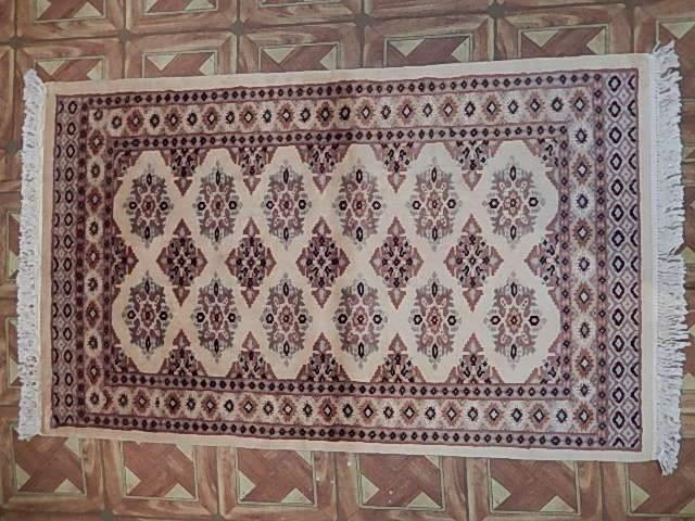Ivory Silk Silk & Wool Handmade 3 x 4 Cosmic Latte Rug