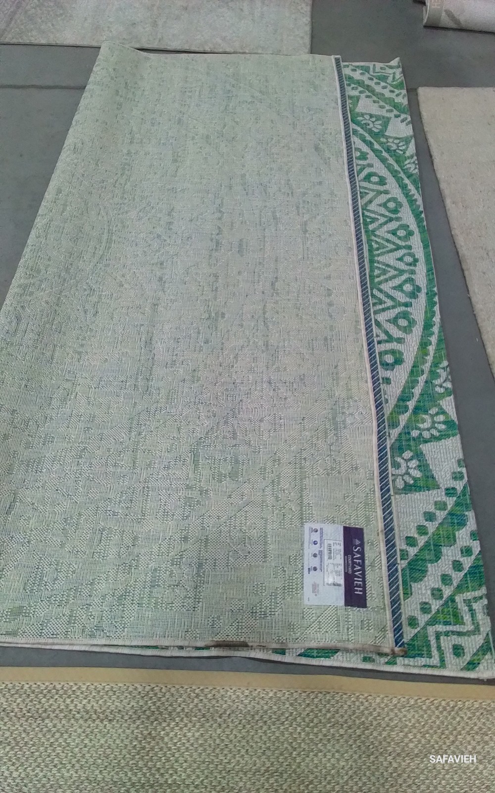 G IVORY 7′-10″ x 7′-10″ Back Stain Rug Reduced Price 1172780397 CY8734-55712-8SQ