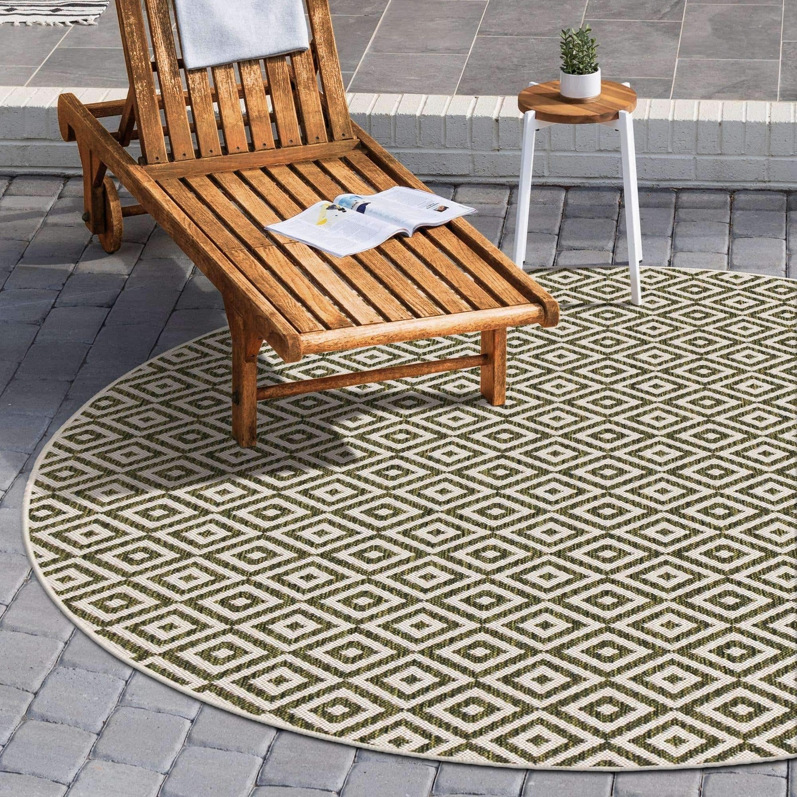 Unique Loom Jill Zarin Outdoor Collection Area Rug – 4 1 Round Green/