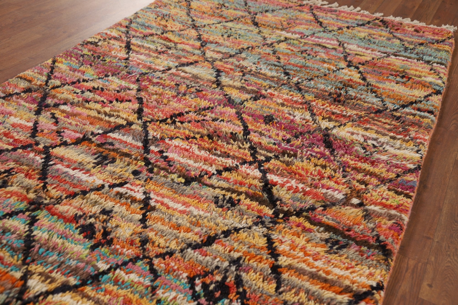 Luxury Hand-Knotted Contemporary Moroccan Wool Accent Rugs 4×7 ft