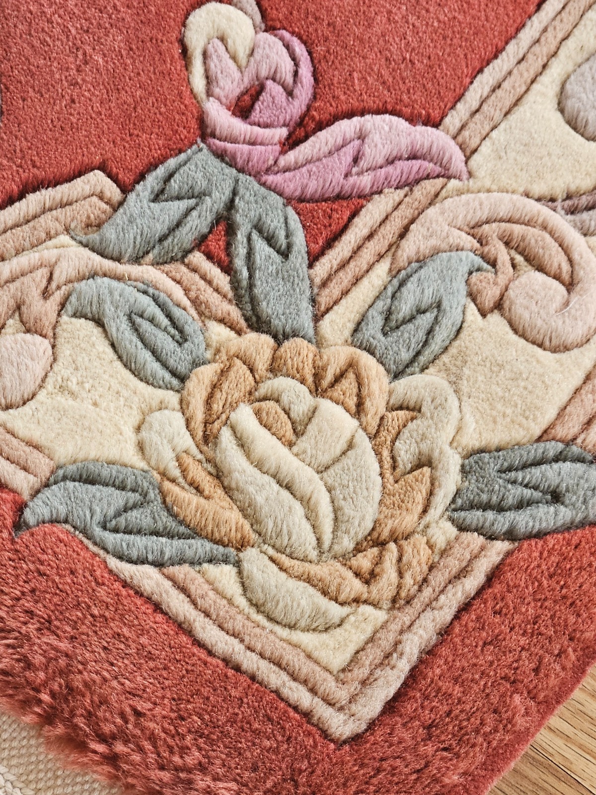 New Tags High Quality Hand Knotted Aubusson 90L Wool Rug 2’3″ x 4′ Tag $720.00
